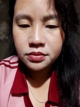 yelow-bee online show from November 14, 4:38 pm