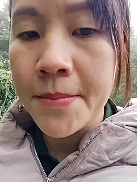 yelow-bee online show from November 26, 12:22 am