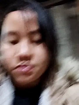 yelow-bee online show from December 15, 11:03 am