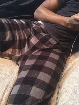 Snapshot of Mr_Sirthedom chatting on January 6, 3:05 pm Mr Sirthedom online show from January 6, 3:05 pm