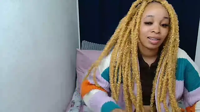 Snapshot of Nisha_102 chatting on December 3, 7:01 pm Nisha 102 online show from December 3, 7:01 pm