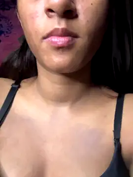 Snapshot of Your___Moonlight chatting on December 22, 8:39 pm Your Moonlight online show from December 22, 8:39 pm