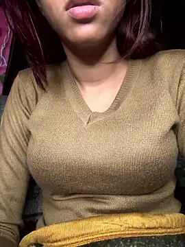 Snapshot of Your___Moonlight chatting on January 7, 12:13 am Your Moonlight online show from January 7, 12:13 am