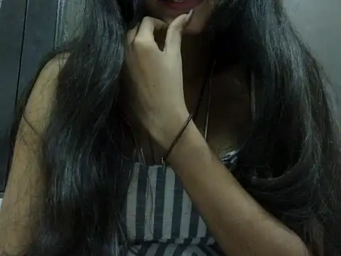 SEXY PRIYA83 online show from April 1, 1:34 pm