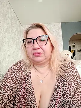 Snapshot of URALS-BOOBS chatting on November 12, 4:57 am URALS-BOOBS online show from November 12, 4:57 am