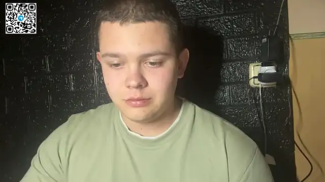 CuteButNaughty  online show from March 30, 8:43 pm