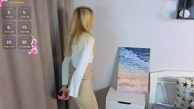 Snapshot of ToyaBosques chatting on November 26, 3:07 am ToyaBosques online show from November 26, 3:07 am