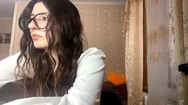 Snapshot of DonnieBooton chatting on November 13, 1:10 pm DonnieBooton online show from November 13, 1:10 pm