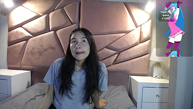 Snapshot of bunnywhite21 chatting on November 19, 4:51 pm bunnywhite21 online show from November 19, 4:51 pm