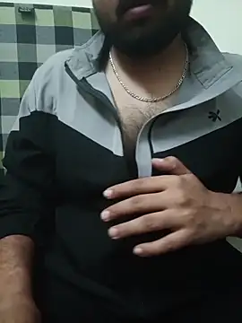 Snapshot of MrToxxic chatting on November 18, 5:28 pm MrToxxic online show from November 18, 5:28 pm