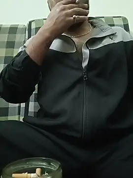 Snapshot of MrToxxic chatting on November 24, 5:12 pm MrToxxic online show from November 24, 5:12 pm