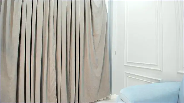 Snapshot of rose_hitakayama chatting on November 30, 12:36 am rose hitakayama online show from November 30, 12:36 am