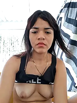 Snapshot of Skinny_Wet chatting on November 15, 12:56 pm Skinny Wet online show from November 15, 12:56 pm