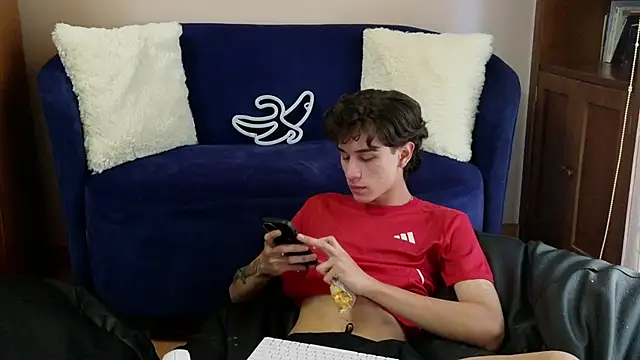 Snapshot of Derekswan chatting on November 23, 9:36 pm Derekswan online show from November 23, 9:36 pm