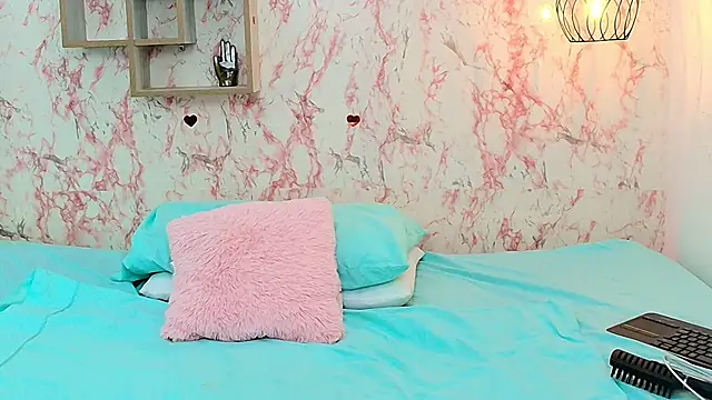 Snapshot of KATY_LOWERY chatting on February 17, 3:14 am KATY LOWERY online show from February 17, 3:14 am