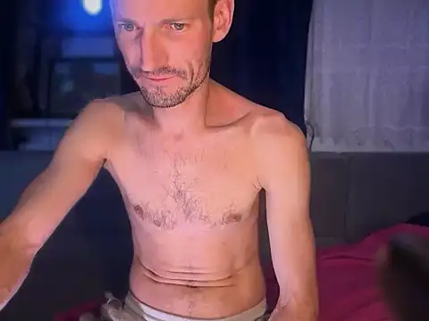 Snapshot of Hotcrazy235 chatting on November 29, 2:47 am Hotcrazy235 online show from November 29, 2:47 am