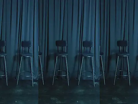 Snapshot of MK-006 chatting on December 20, 5:20 pm MK-006 online show from December 20, 5:20 pm