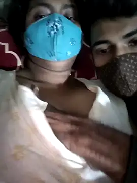 Snapshot of desiXcouple97 chatting on December 20, 1:23 am desiXcouple97 online show from December 20, 1:23 am