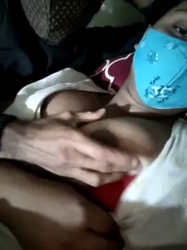 Snapshot of desiXcouple97 chatting on December 20, 4:58 pm desiXcouple97 online show from December 20, 4:58 pm