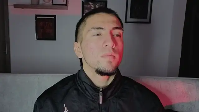 Snapshot of AresMassimoX chatting on November 25, 5:51 am AresMassimoX online show from November 25, 5:51 am