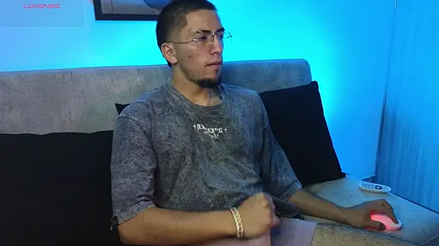 AresMassimoX online show from March 3, 3:18 pm