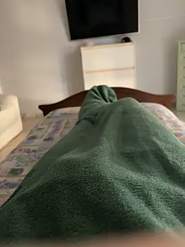 simeonehivd online show from December 19, 12:45 pm