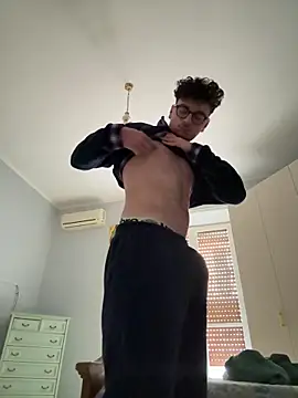 simeonehivd online show from December 20, 12:56 pm