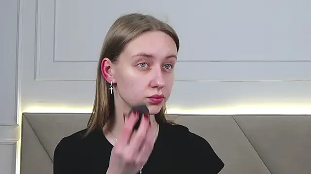 Snapshot of RachaelCute chatting on November 17, 4:29 am RachaelCute online show from November 17, 4:29 am