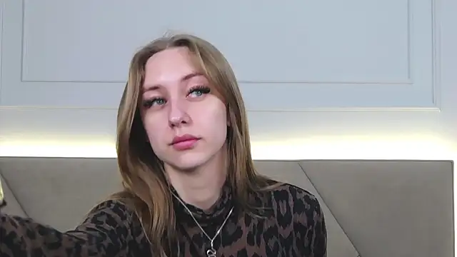 RachaelCute online show from December 20, 4:19 am