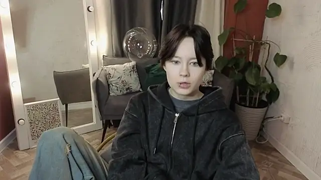 Annie Way online show from March 28, 4:45 am