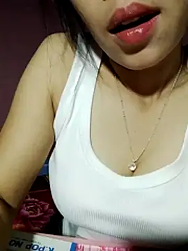 Snapshot of Cloud-wh chatting on November 18, 5:34 am Cloud-wh online show from November 18, 5:34 am