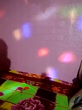 Cloud-wh online show from December 19, 10:28 pm