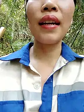 Snapshot of Cloud-wh chatting on March 2, 2:47 am Cloud-wh online show from March 2, 2:47 am