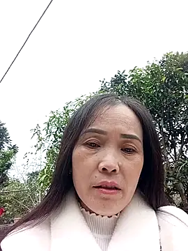 Snapshot of Feeling-hot chatting on December 4, 7:39 am Feeling-hot online show from December 4, 7:39 am