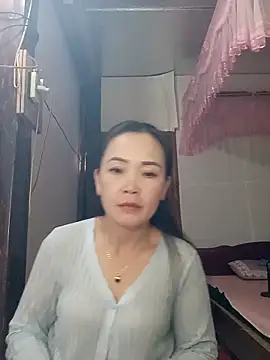 Feeling-hot online show from February 13, 12:50 am