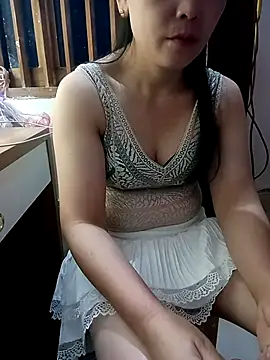 Feeling-hot online show from April 22, 5:14 pm