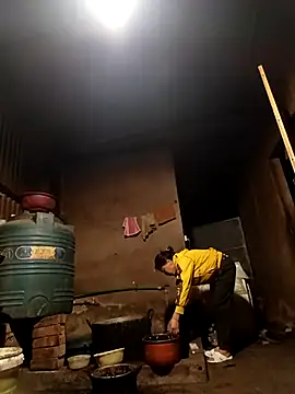 -Chua-90 online show from February 15, 8:05 pm