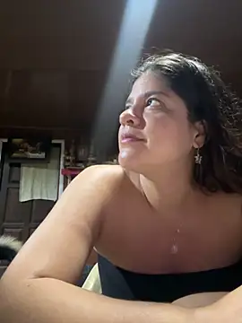 diamore3377 online show from March 28, 11:26 pm