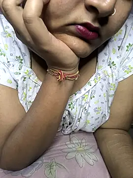 Snapshot of drakezone chatting on February 14, 10:12 am drakezone online show from February 14, 10:12 am