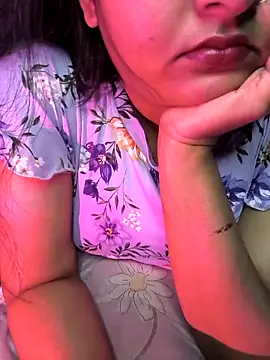 Snapshot of drakezone chatting on March 1, 4:20 pm drakezone online show from March 1, 4:20 pm