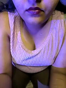 Snapshot of drakezone chatting on March 15, 5:30 pm drakezone online show from March 15, 5:30 pm