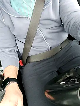 Nousdeux21 online show from February 5, 4:11 pm