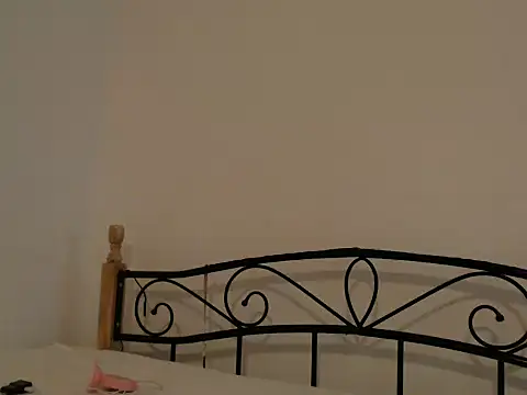 Snapshot of MissyDior8 chatting on November 28, 5:54 am MissyDior8 online show from November 28, 5:54 am