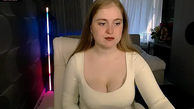 Snapshot of Kate_Moan chatting on March 29, 5:29 am Kate Moan online show from March 29, 5:29 am