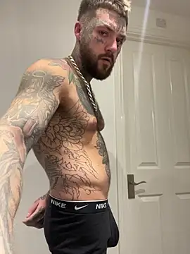 Snapshot of magicmichaell chatting on November 22, 8:41 pm magicmichaell online show from November 22, 8:41 pm