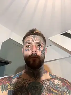 Snapshot of magicmichaell chatting on December 15, 7:07 pm magicmichaell online show from December 15, 7:07 pm