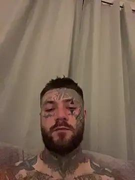 Snapshot of magicmichaell chatting on February 16, 5:58 am magicmichaell online show from February 16, 5:58 am