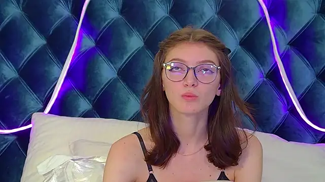 Snapshot of SophiaProve chatting on November 21, 3:22 pm SophiaProve online show from November 21, 3:22 pm