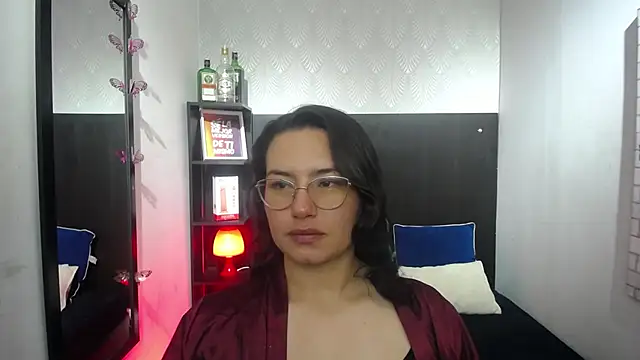 Snapshot of koral_purple chatting on November 27, 3:41 am koral purple online show from November 27, 3:41 am