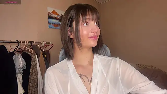 Snapshot of AlexaPawn chatting on December 1, 9:53 pm AlexaPawn online show from December 1, 9:53 pm